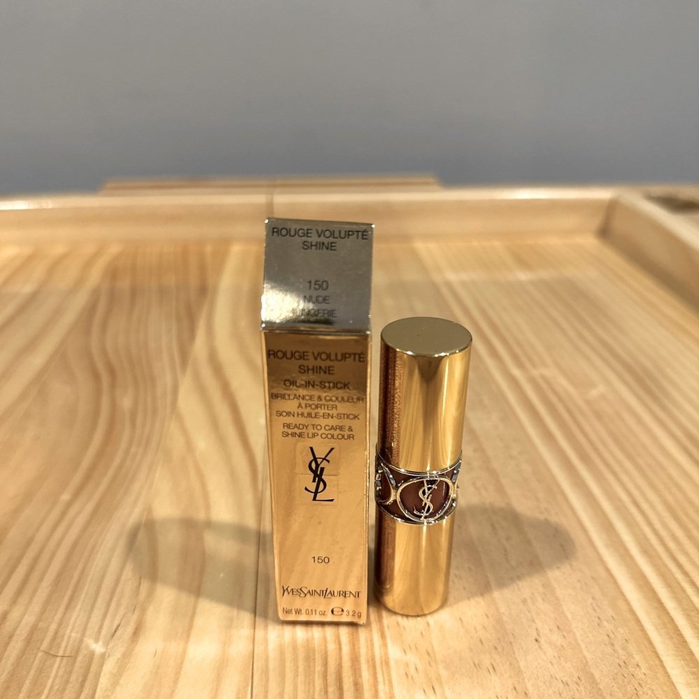 Yves Saint Laurent Nude Rouge Volupté Shine Lipstick